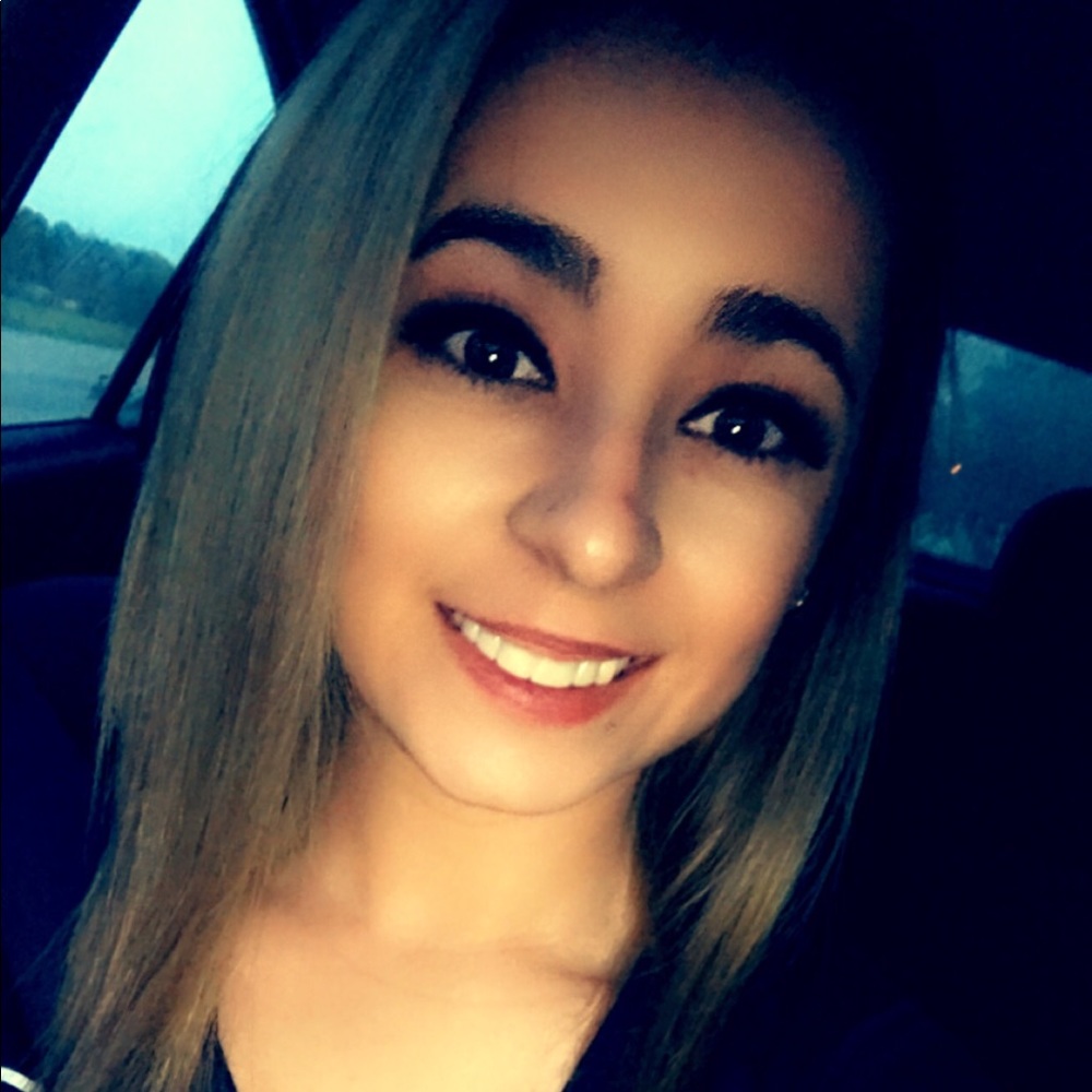 Meet your Posher, Paige